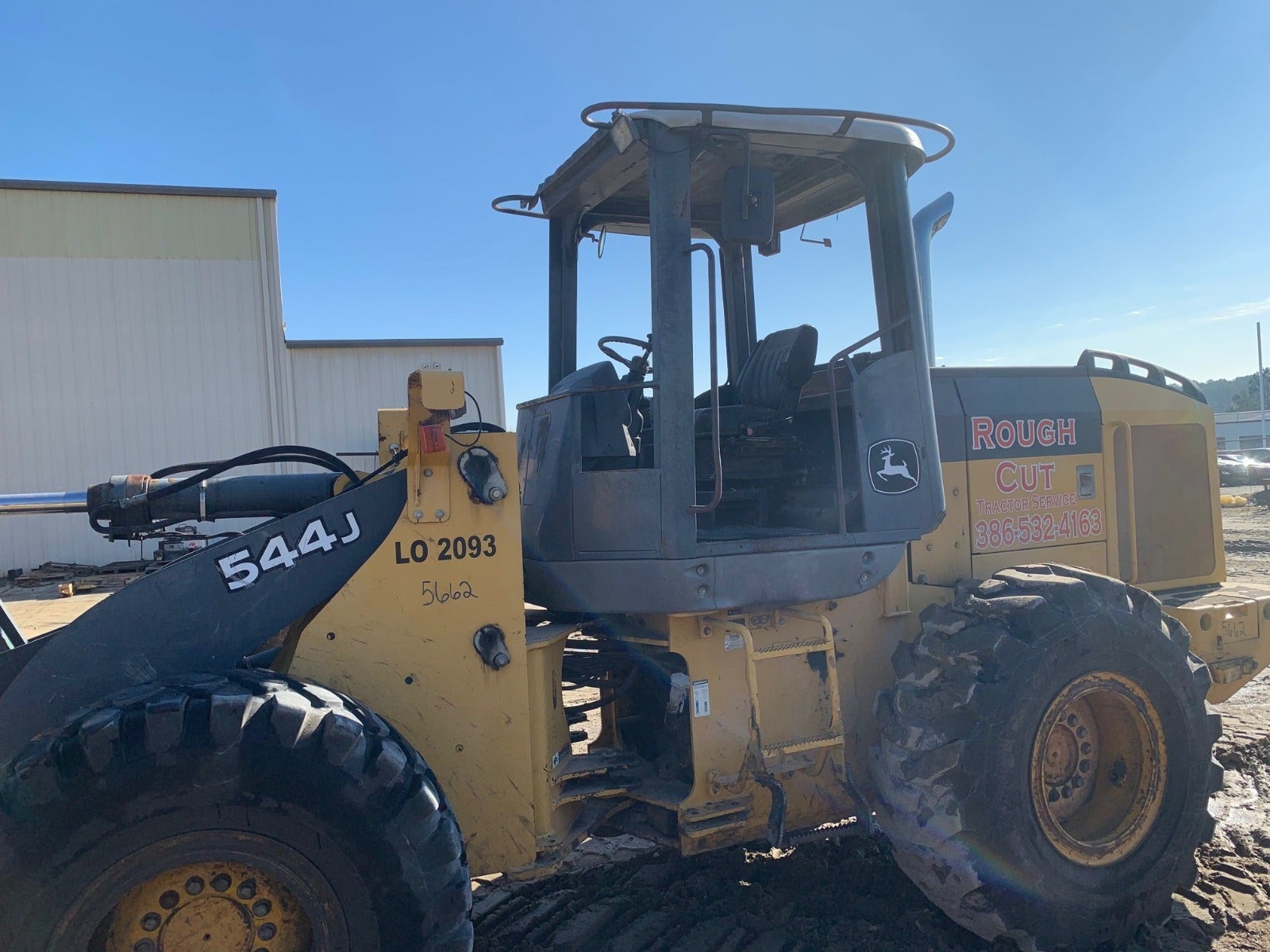 John Deere 544J dismantled machine photo 1