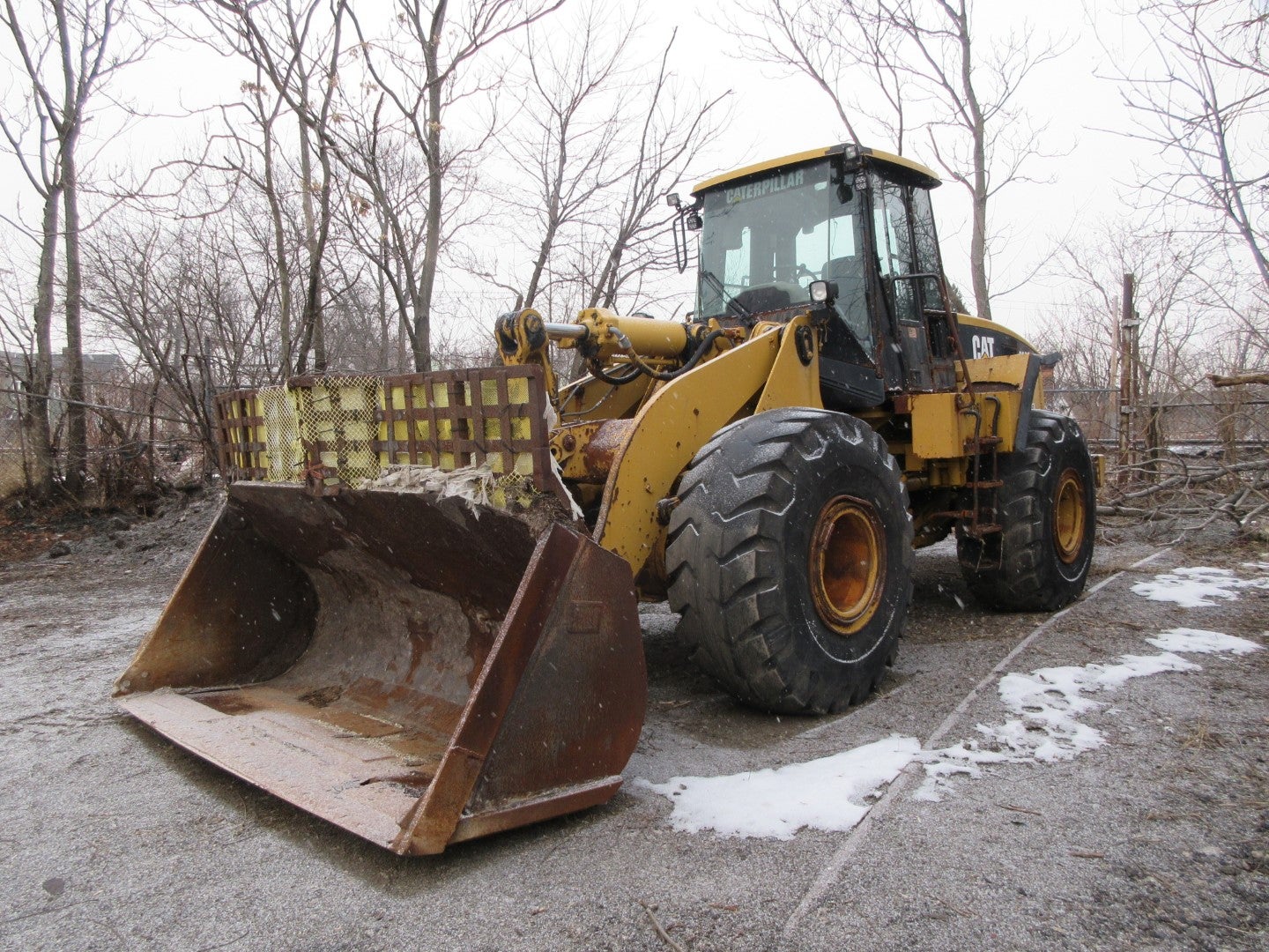 Caterpillar 966G II teardown machine photo 1