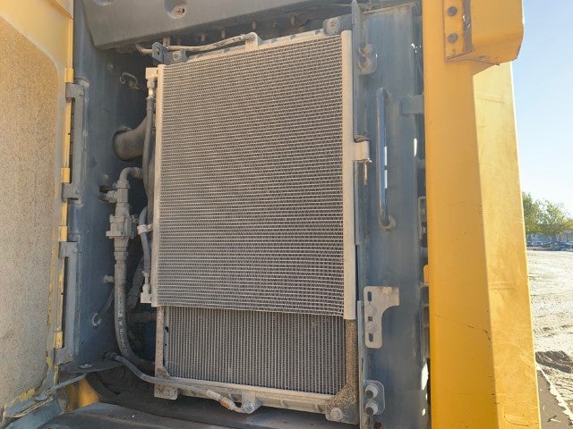John Deere 844K-II teardown machine photo 11