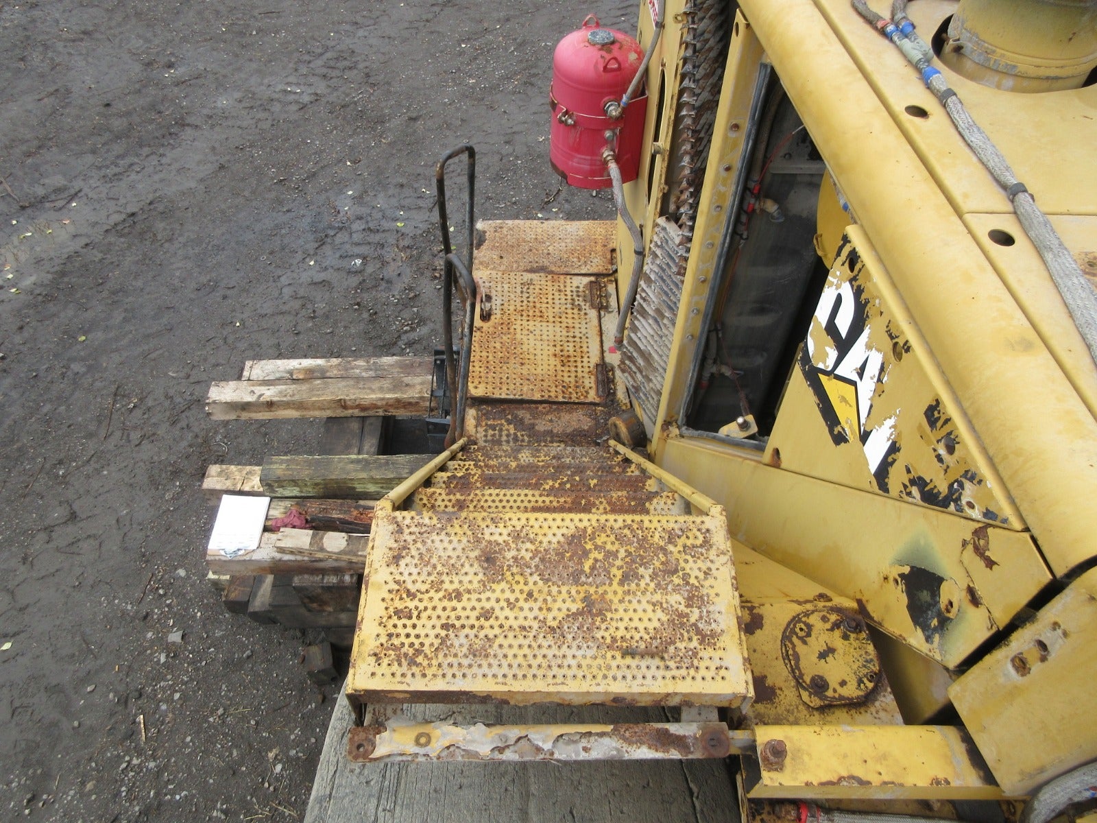 Caterpillar 990H teardown machine photo 10