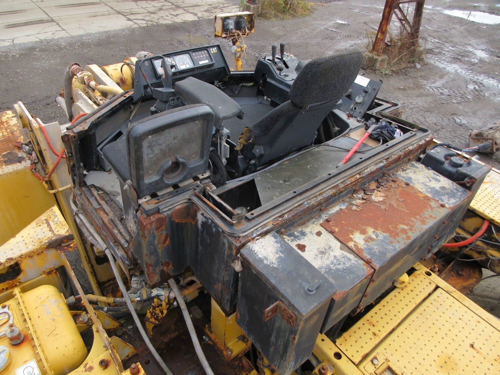 Caterpillar 990H teardown machine photo 6